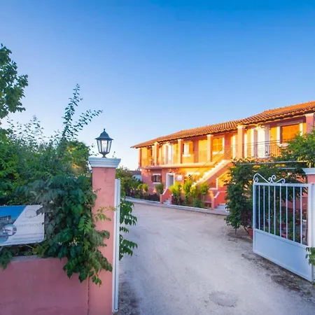 Chrysanthy Apartman *