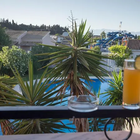 Chrysanthy Apartman *